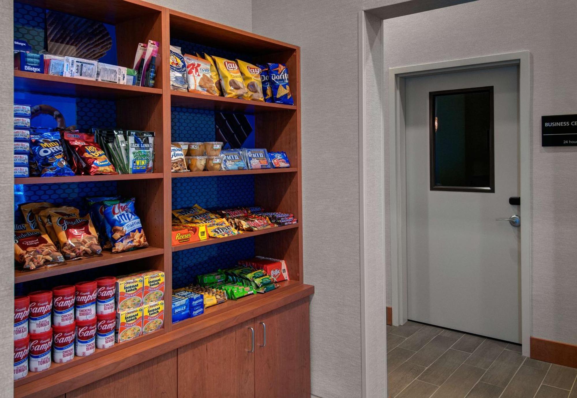 Hampton Inn & Suites Astoria Ngoại thất bức ảnh