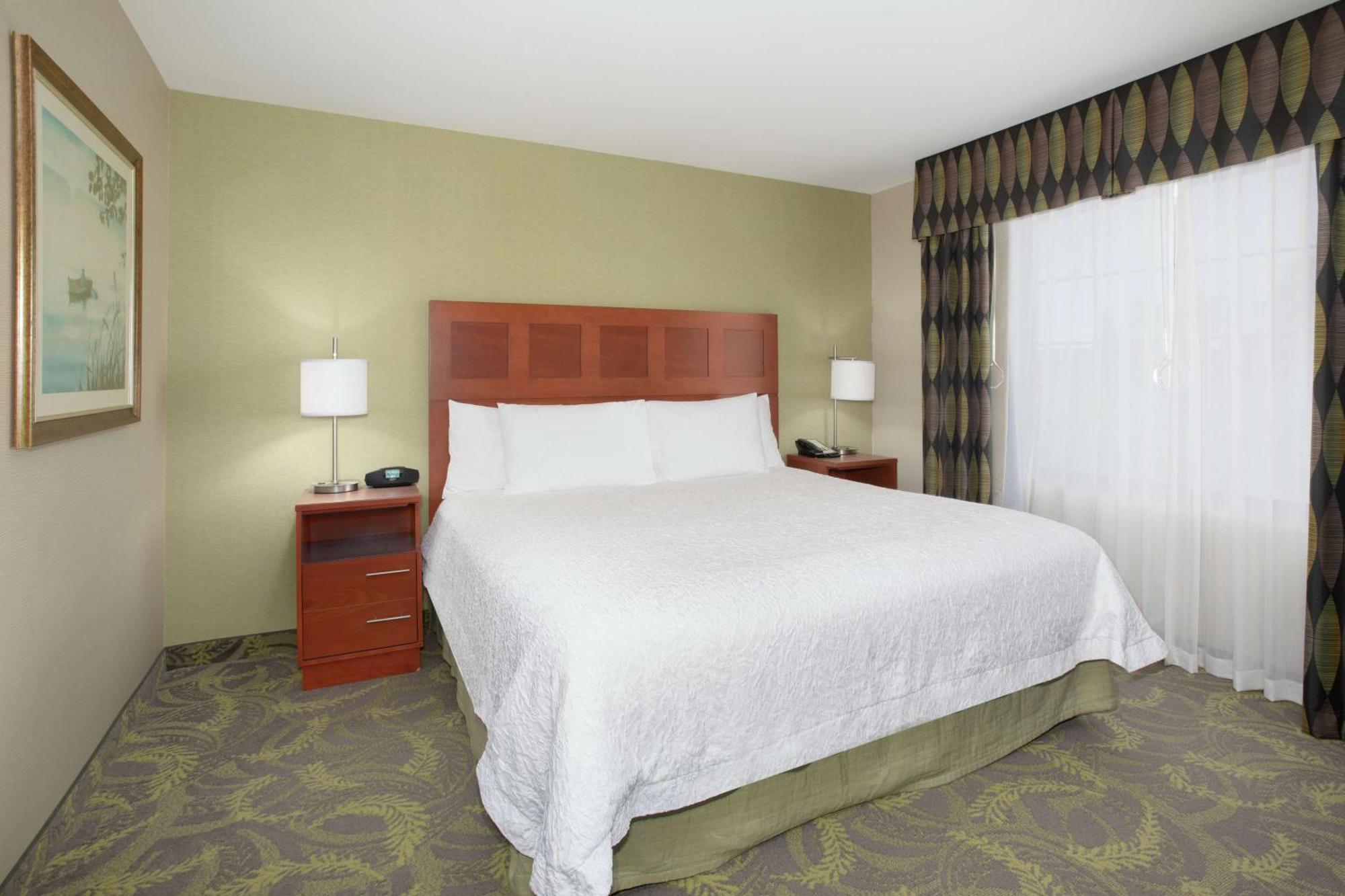 Hampton Inn & Suites Astoria Ngoại thất bức ảnh