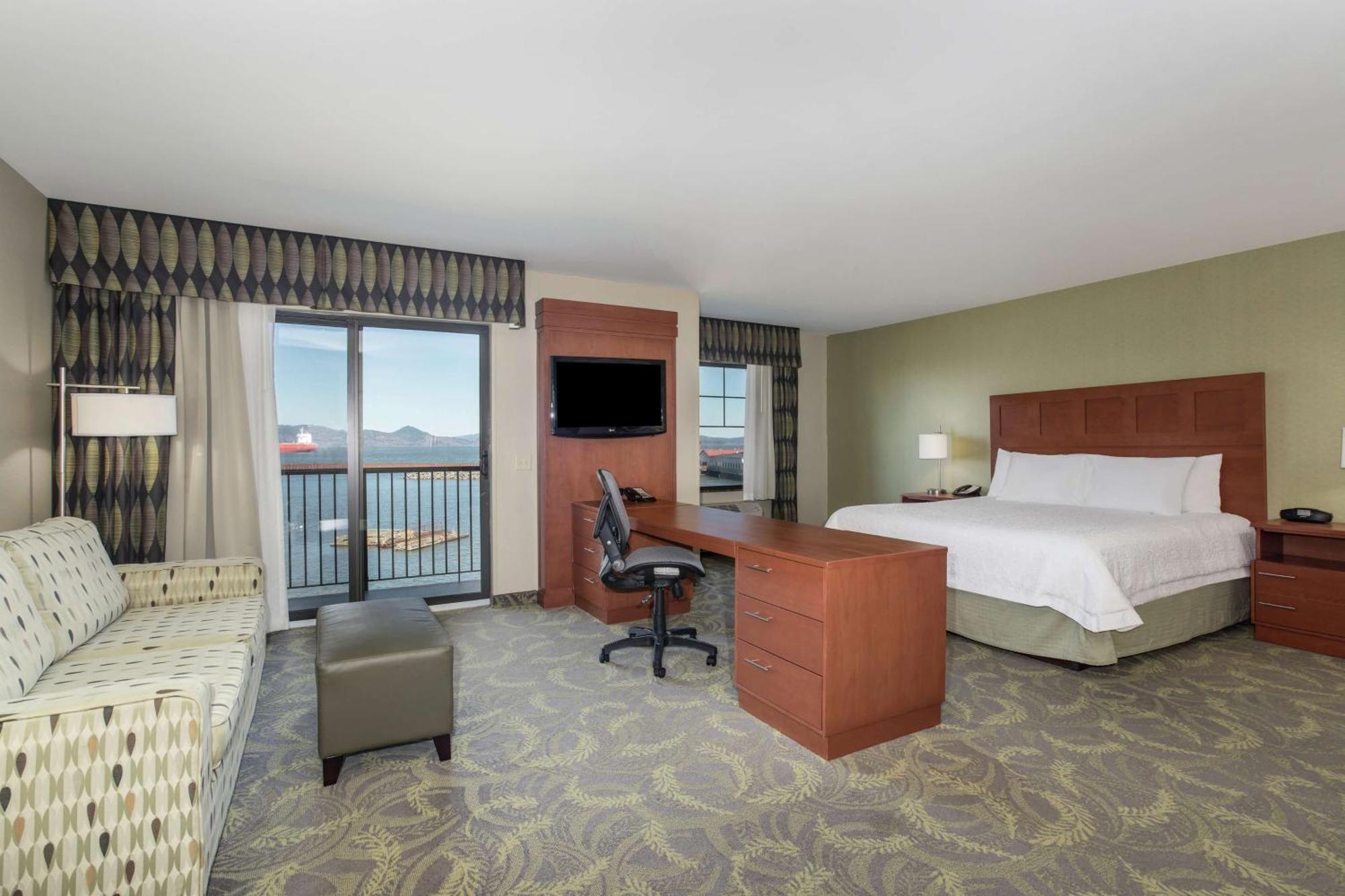 Hampton Inn & Suites Astoria Ngoại thất bức ảnh