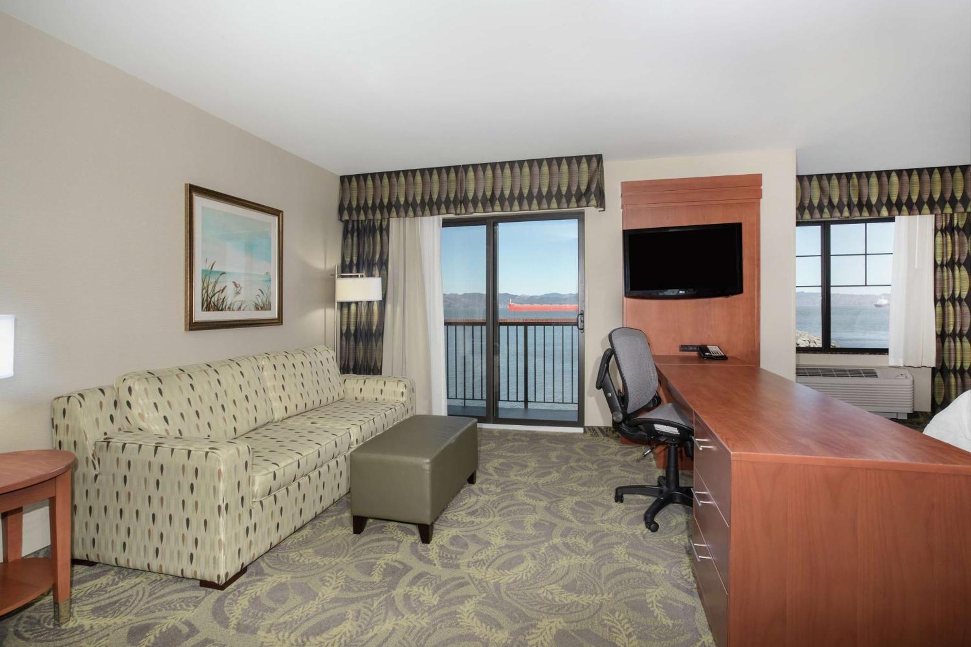 Hampton Inn & Suites Astoria Ngoại thất bức ảnh